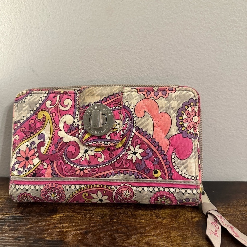 Vera‎ Bradley Paisley Meets Plaid Large Wallet